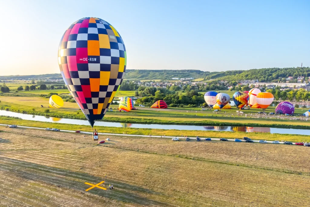 Zawody balonowe - podniebne szachy oe rsw balonowe swietokrzyskie